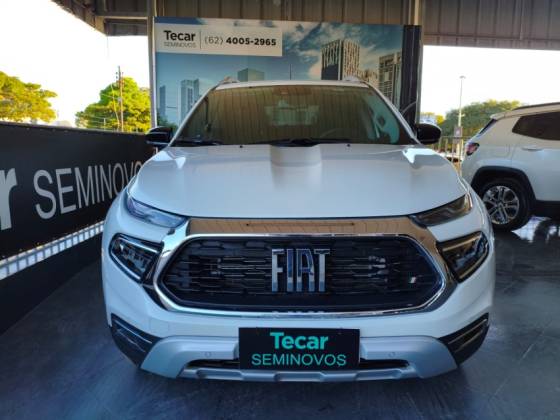 FIAT TORO 2.0 16V TURBO DIESEL VOLCANO 4WD AT9 FIAT TORO 2.0 16V TURBO DIESEL VOLCANO 4WD AT9